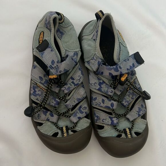 Keen Newport H2 Waterproof Sandal Size 3 Hawaiian Floral Blue - Picture 2 of 5